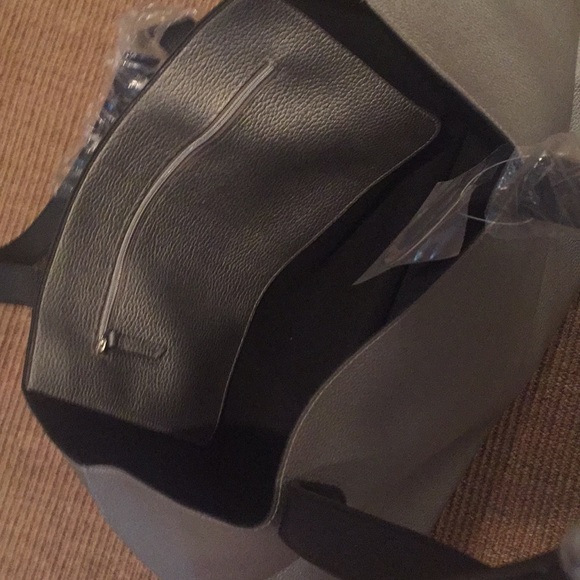 NWT Large Silver Vegan Tote - Picture 2 of 4